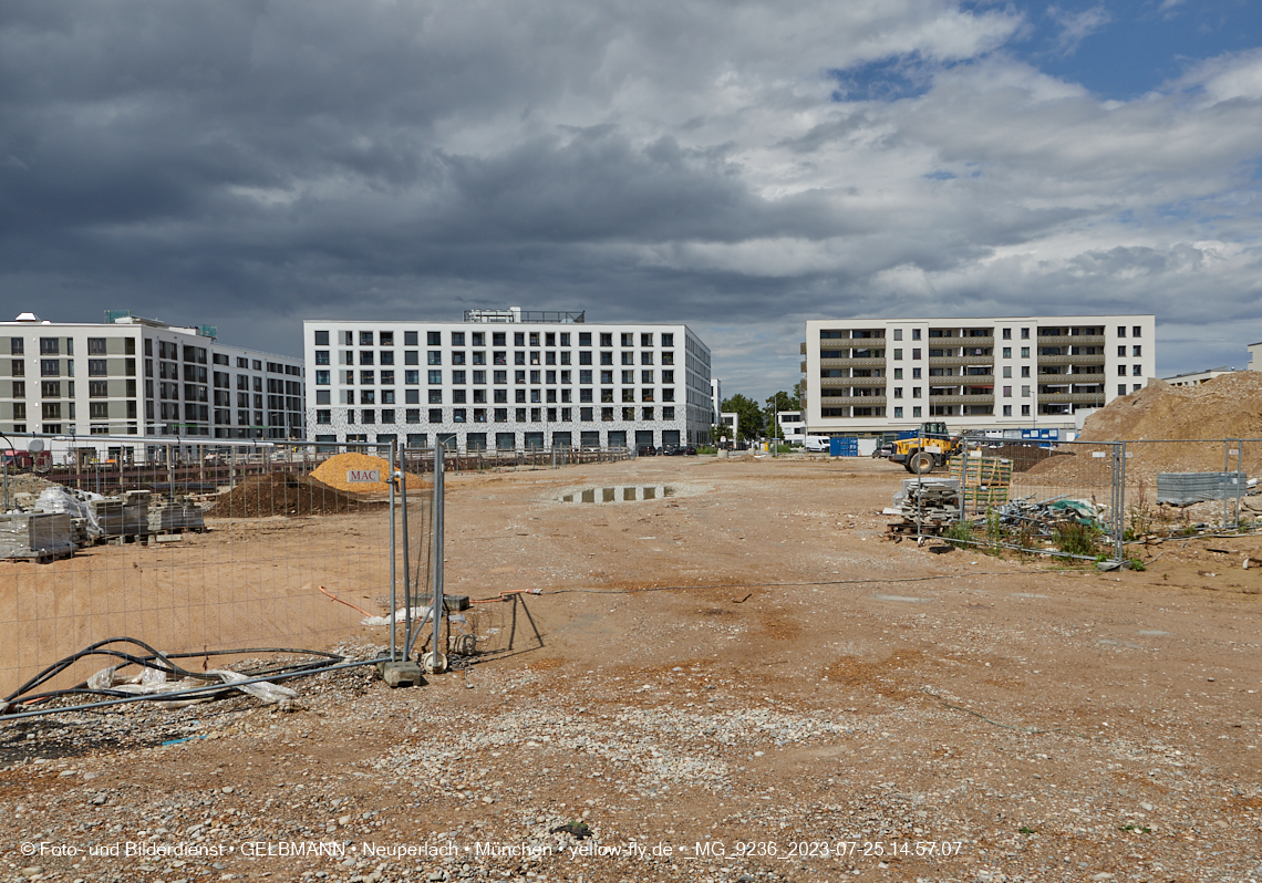 25.07.2023 - Rundgang im Alexisquartier in Neuperlach